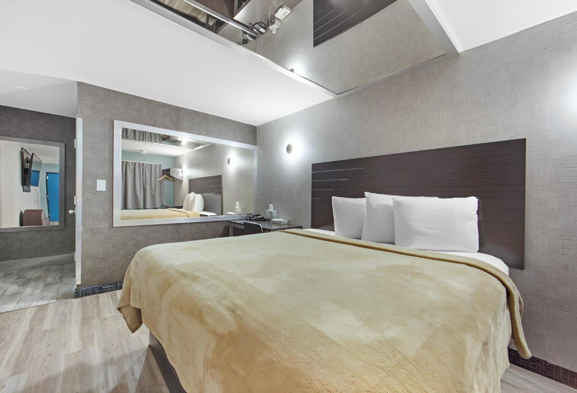Hotel Opus Bronx Near Bay Plaza Mall 纽约 外观 照片